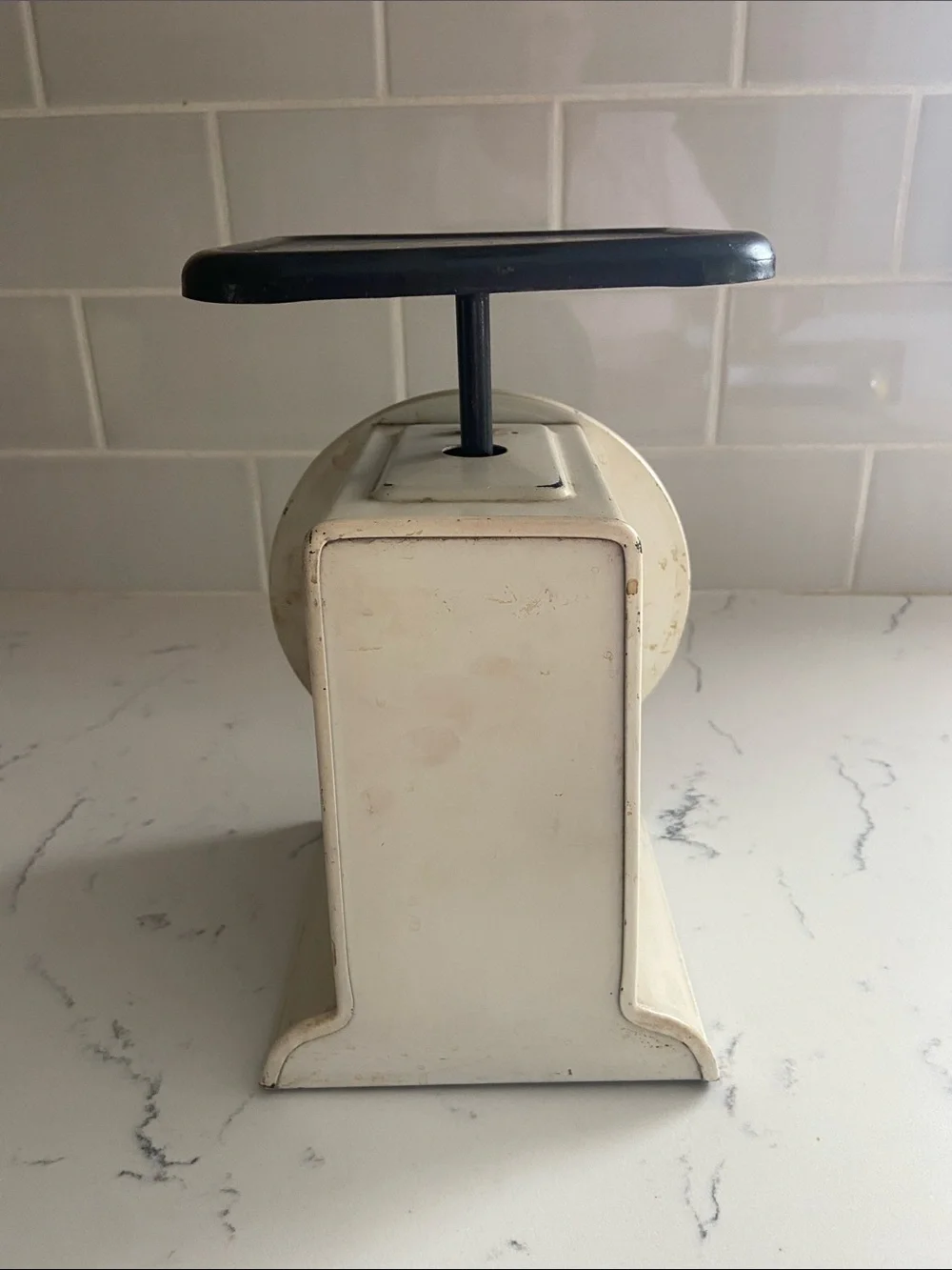 Vintage Hanson Model 2000 Utility Scale 25 lb Kitchen Produce Farm Scale